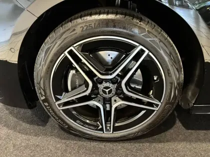 Photo 39 Mercedes Classe A  250 e Hybrid EQ 8G-DCT