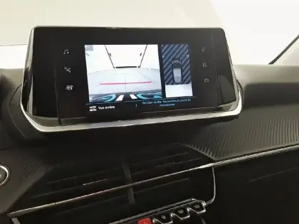 Photo 37 Peugeot 208  Electrique 50 kWh 136ch