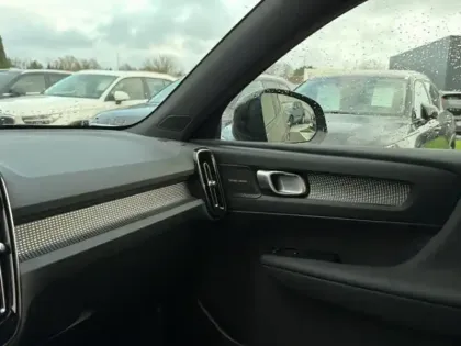 Photo 42 Volvo Xc40  B3 163 ch DCT7