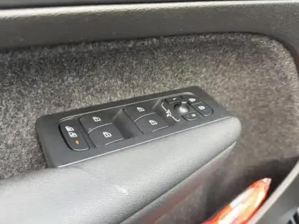 Photo 13 Volvo Xc40  B3 163 ch DCT7