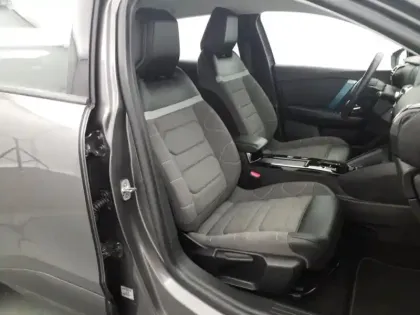 Photo 8 Citroën C4 e- 136 ch Automatique Feel Pack Business