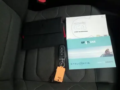 Photo 15 Citroën C4 e- 136 ch Automatique Feel Pack Business