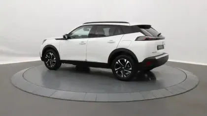 Photo 29 Peugeot 2008  Electrique 54 kWh 156 ch Allure