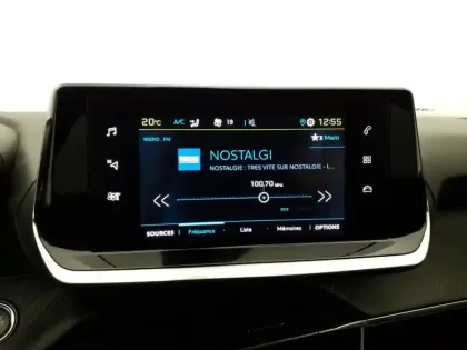 Photo 21 Peugeot 2008  Electrique 54 kWh 156 ch Allure