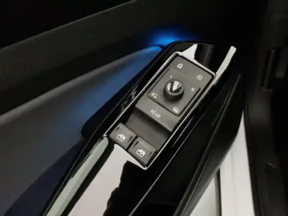 Photo 19 Volkswagen Id.4  174 ch Pro Business