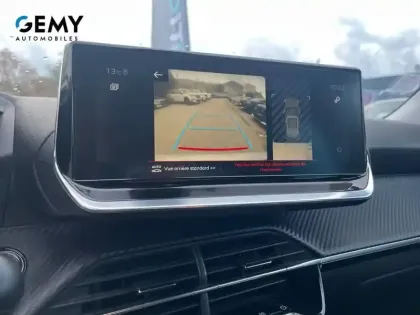 Photo 12 Peugeot 2008  PureTech 130 S&S BVM6