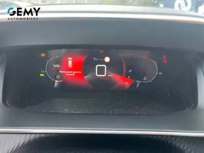 Photo 11 Peugeot 2008  PureTech 130 S&S BVM6