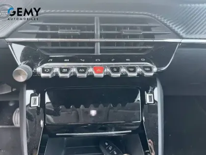 Photo 13 Peugeot 2008  PureTech 130 S&S BVM6