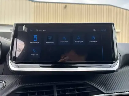 Photo 24 Peugeot 2008  Electrique 54 kWh 156 ch