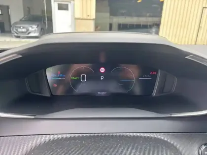 Photo 9 Peugeot 2008  Electrique 54 kWh 156 ch