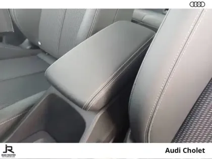 Photo 22 Audi Q4  e-tron 45 285 ch 82 kWh