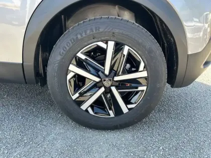 Photo 12 Peugeot 2008  Electrique 54 kWh 156 ch