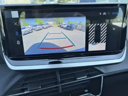 Photo 37 Peugeot 2008  Electrique 54 kWh 156 ch