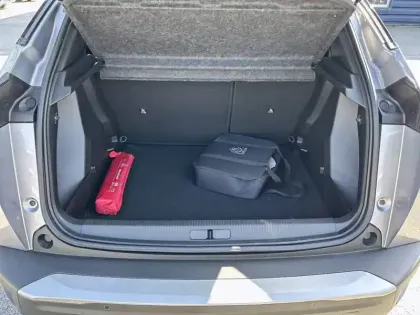 Photo 5 Peugeot 2008  Electrique 54 kWh 156 ch