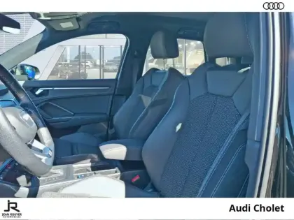 Photo 33 Audi Q3  35 TDI 150 ch S tronic 7