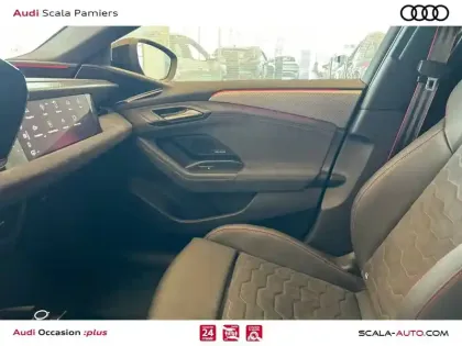 Photo 32 Audi A6 S6 e-tron Avant 503 ch 100 kWh Quattro