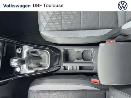 Photo 8 Volkswagen T-roc FL 1.5 TSI 150 CH DSG7 R LINE