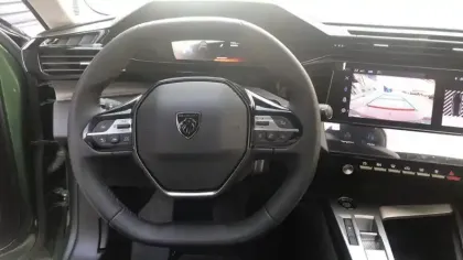 Photo 11 Peugeot 308  PHEV 180 e-EAT8 Allure Pack