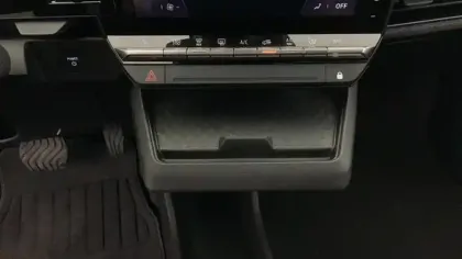 Photo 12 Renault Megane  E-Tech EV60 220 ch optimum charge Equilibre