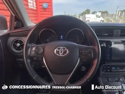 Photo 8 Toyota Auris  Hybride 136h Collection