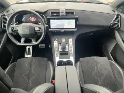 Photo 11 DS DS 7  E-TENSE 225ch Performance Line