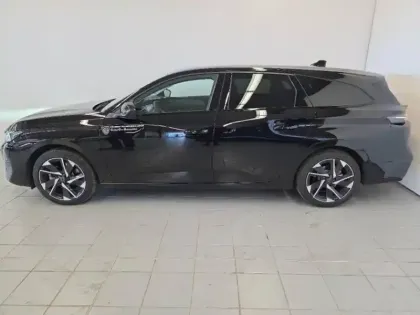 Photo 7 Peugeot 308  SW PHEV 180ch Allure e-EAT8