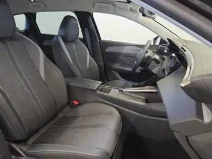 Photo 10 Peugeot 308  SW PHEV 180ch Allure e-EAT8