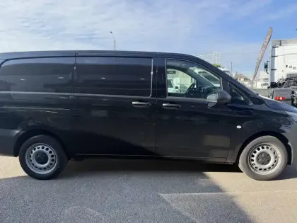 Photo 60 Mercedes Vito E FOURGON 60 KWH LONG FWD