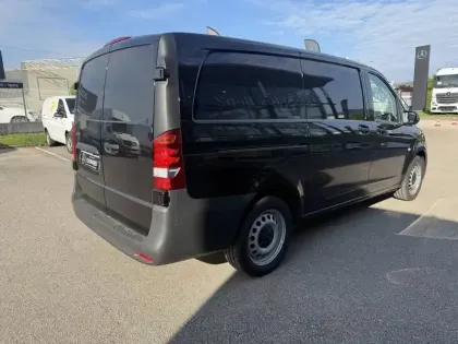 Photo 58 Mercedes Vito E FOURGON 60 KWH LONG FWD