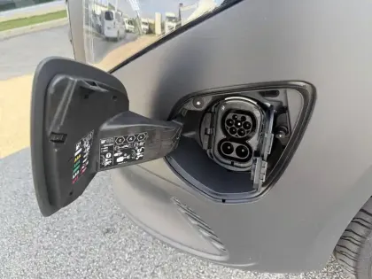 Photo 51 Mercedes Vito E FOURGON 60 KWH LONG FWD