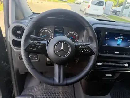 Photo 39 Mercedes Vito E FOURGON 60 KWH LONG FWD