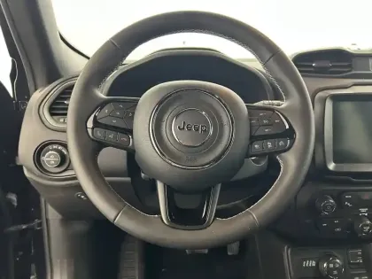 Photo 101 Jeep Renegade  1.3 Turbo T4 190 ch PHEV AT6 4xe eAWD