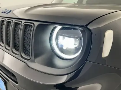 Photo 112 Jeep Renegade  1.3 Turbo T4 190 ch PHEV AT6 4xe eAWD