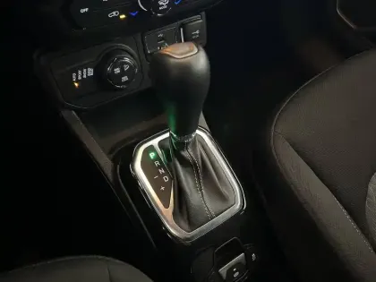 Photo 60 Jeep Renegade  1.3 Turbo T4 190 ch PHEV AT6 4xe eAWD