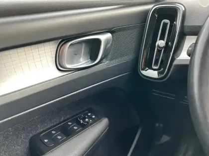 Photo 16 Volvo Xc40  T4 Recharge 129+82 ch DCT7