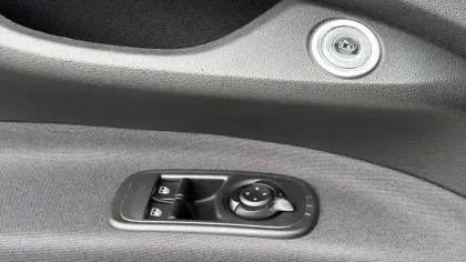 Photo 16 Fiat 500  e 118 ch Icône