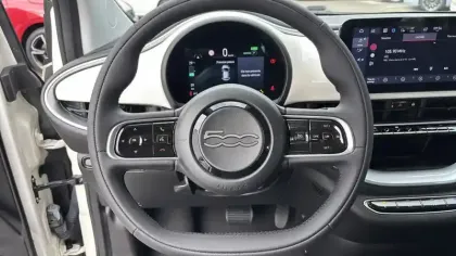 Photo 10 Fiat 500  e 118 ch Icône