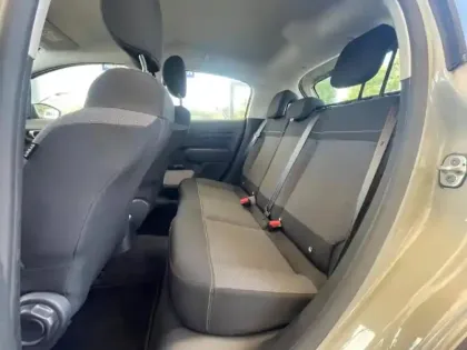 Photo 8 Citroën C3  1.2 PureTech 83ch S&S YOU!