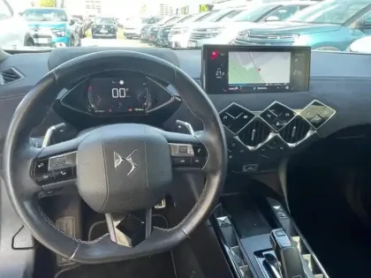 Photo 10 DS DS 3  Crossback PureTech 130ch Performance Line + Automatique 109g