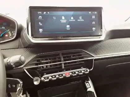 Photo 14 Peugeot 208  Hybrid 100 e-DCS6