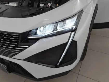 Photo 35 Peugeot 408  PHEV 180 e-EAT8