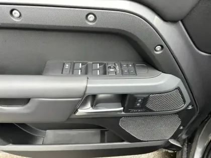 Photo 30 Land rover Defender  110 P400e PHEV BVA8 X-Dynamic