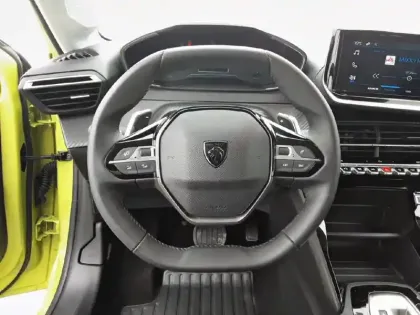 Photo 8 Peugeot 208  Hybrid 100 e-DCS6