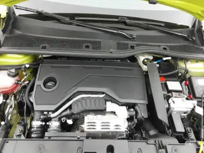 Photo 19 Peugeot 208  Hybrid 100 e-DCS6