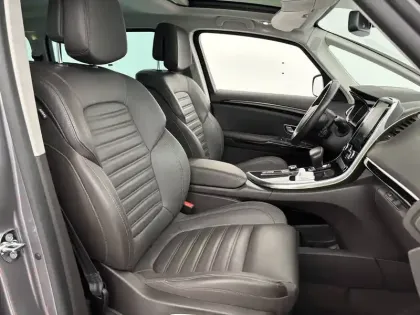 Photo 78 Renault Espace  dCi 160 Energy Twin Turbo