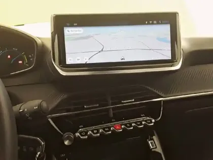 Photo 13 Peugeot 208  Hybrid 100 e-DCS6