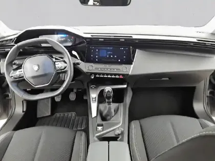 Photo 27 Peugeot 308  PureTech 130ch S&S BVM6