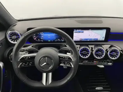 Photo 21 Mercedes Classe A  250 e Hybrid EQ 8G-DCT