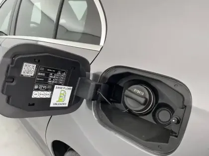 Photo 26 Mercedes Classe A  250 e Hybrid EQ 8G-DCT