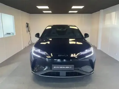 Photo 1 BYD Sealion 7  530ch - 91,3 kWh Excellence AWD